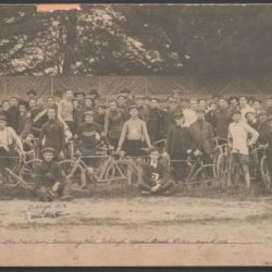 1912, Before the start of the 25 Miles Open Road Race, Dandenong Road Oakleigh opposite the Brick Works (Source: State Library of Victoria) 1912, Before the start of the 25 Miles Open Road Race, Dandenong Road Oakleigh opposite the Brick Works (Source: State Library of Victoria)